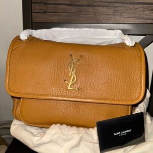 Saint Laurent Niki Bag in Grained Lambskin authentic